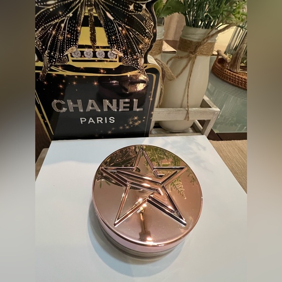 Jeffree Star Topaz Setting Powder - Picture 3 of 9